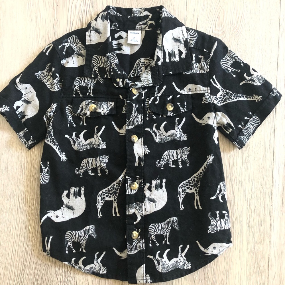 ❗️3 for 30❗️ Old Navy Safari Collard Shirt